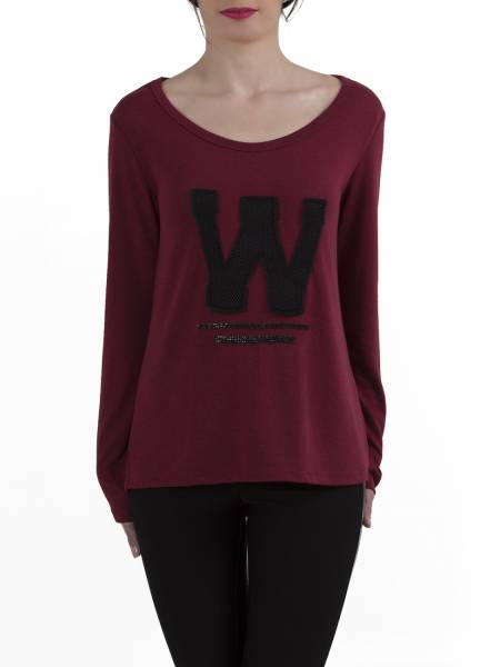 Woman’s Long Sleeve Top With Aplique W